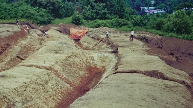 秋田県横手市の旅行で訪れた観光名所、大鳥山遺跡