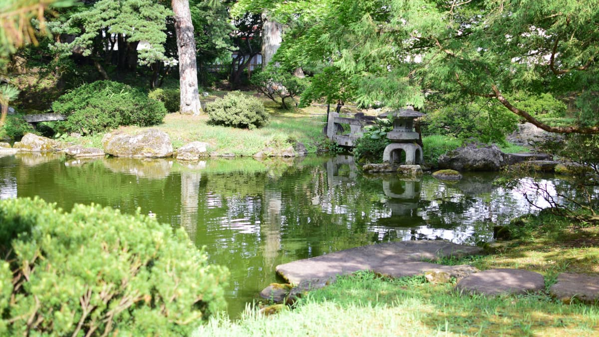 秋田県大館市の旅行で訪れた観光名所、鳥潟会館