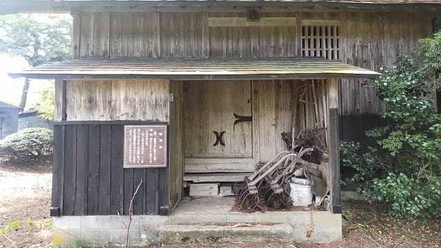 秋田県潟上市の旅行で訪れた観光名所、石川理紀之助遺跡＿備荒倉