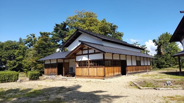 秋田県大仙市の旅行で訪れた観光名所、旧池田氏庭園＿味噌蔵