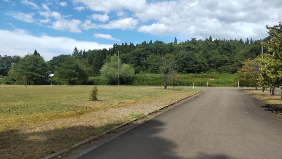 秋田県南秋田郡の旅行で訪れた観光名所、岩野山古墳群