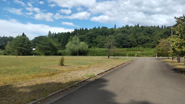 秋田県南秋田郡の観光名所、旅行先＿岩野山古墳群