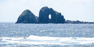 山形県酒田市の旅行で訪れた観光名所、烏帽子群島