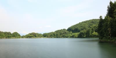 山形県東村山郡の旅行で訪れた観光名所、玉虫沼