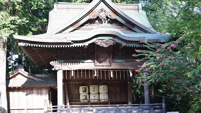 栃木県宇都宮市の旅行で訪れた観光名所、宇都宮二荒山神社の舞殿