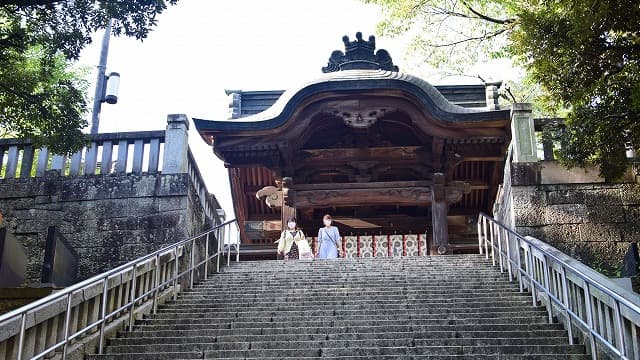 栃木県宇都宮市の旅行で訪れた観光名所、宇都宮二荒山神社の須賀神社