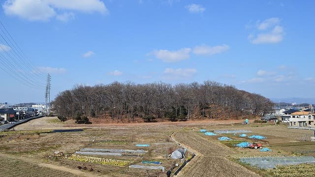 群馬県前橋市の旅行で訪れた観光名所、太田天神山古墳