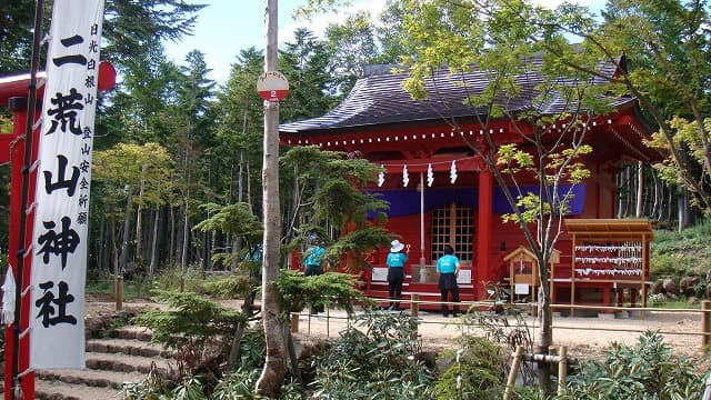 群馬県利根郡の旅行で訪れた観光名所、二荒山神社