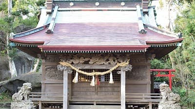 千葉県館山市の旅行で訪れた観光名所、海南刀切神社拝殿