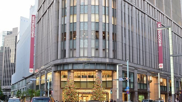 東京都中央区の日本橋三越本店