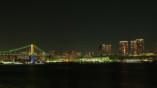 東京都中央区の旅行で訪れた観光名所、晴海ふ頭からの夜景