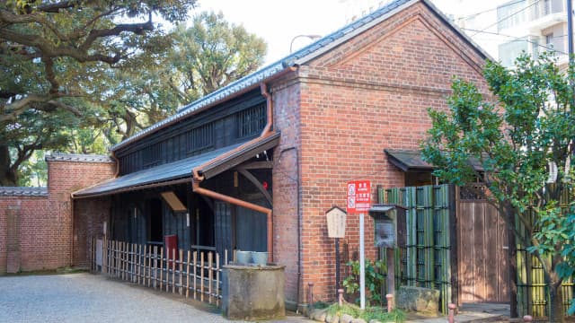 東京都港区の馬小屋