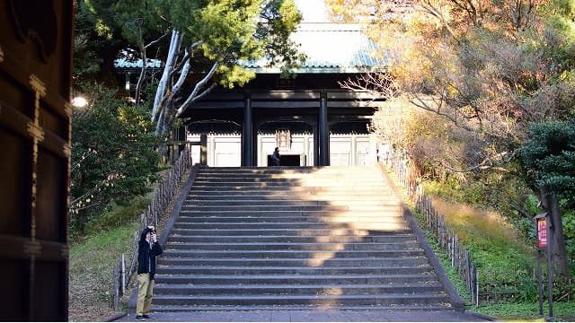 東京都文京区の旅行で訪れた観光名所、湯島聖堂杏壇門