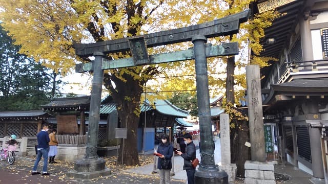 東京都文京区の旅行で訪れた観光名所、湯島天神宮表鳥居