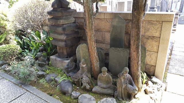 東京都台東区の長安寺の板碑