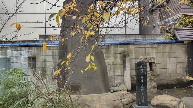 東京都台東区の根岸の元三島神社