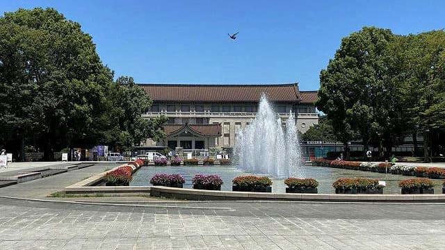 東京都台東区の上野恩賜公園噴水広場