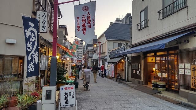 東京都江東区の旅行で訪れた観光名所、深川不動堂人情深川ご利益通り