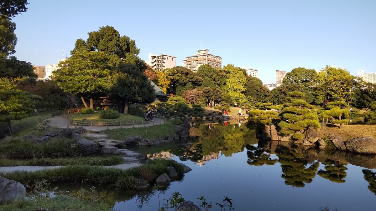 東京都江東区の旅行で訪れた観光名所、清澄庭園