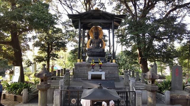 東京都目黒区の瀧泉寺（目黒不動尊）大日如来