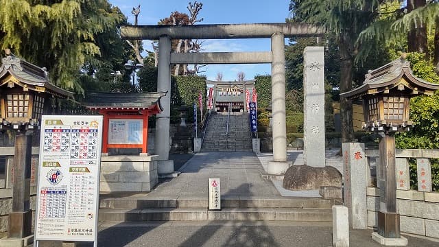 東京都中野区の旅行で訪れた観光名所、沼袋氷川神社