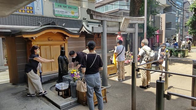 東京都豊島区の高岩寺の洗い観音