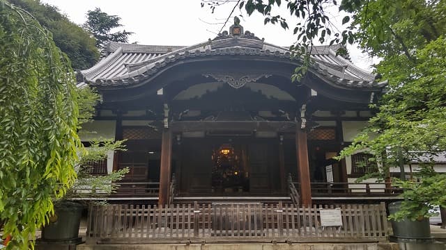 東京都豊島区の法明寺本堂