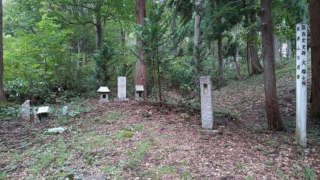 新潟県南魚沼市の飯綱山古墳群