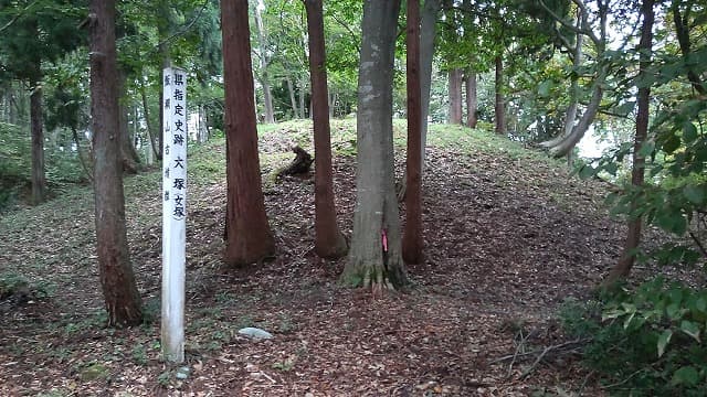 新潟県南魚沼市の旅行で訪れた観光名所、飯綱山古墳群＿大塚古墳