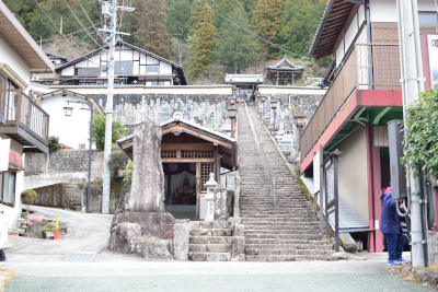 岐阜県下呂市の旅行で訪れた観光名所、温泉寺