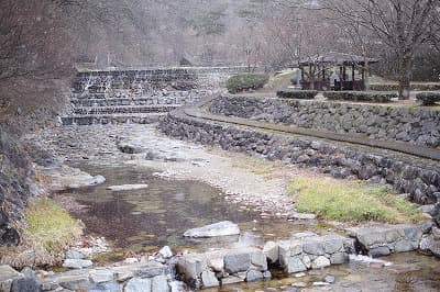 岐阜県下呂市の旅行で訪れた観光名所、雨情公園