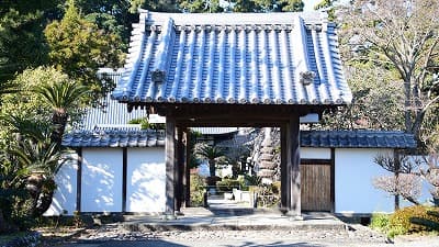 静岡県伊豆市の旅行で訪れた観光名所、能満寺山門