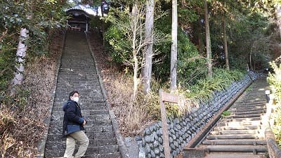 静岡県伊豆市の旅行で訪れた観光名所、能満寺山公園男坂と女坂