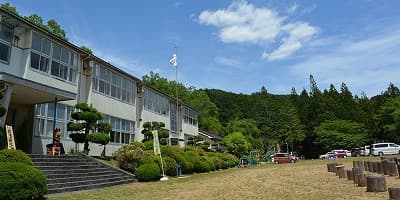 愛知県北設楽郡の旅行で訪れた観光名所、のき山学校