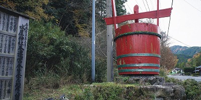 三重県松坂市の旅行で訪れた観光名所、水屋神社