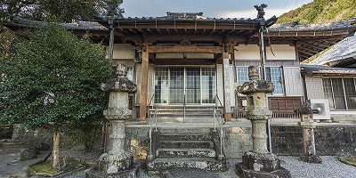 三重県尾鷲市の旅行で訪れた観光名所、真巌寺