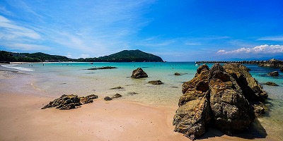 三重県志摩市の旅行で訪れた観光名所、御座白浜海水浴場