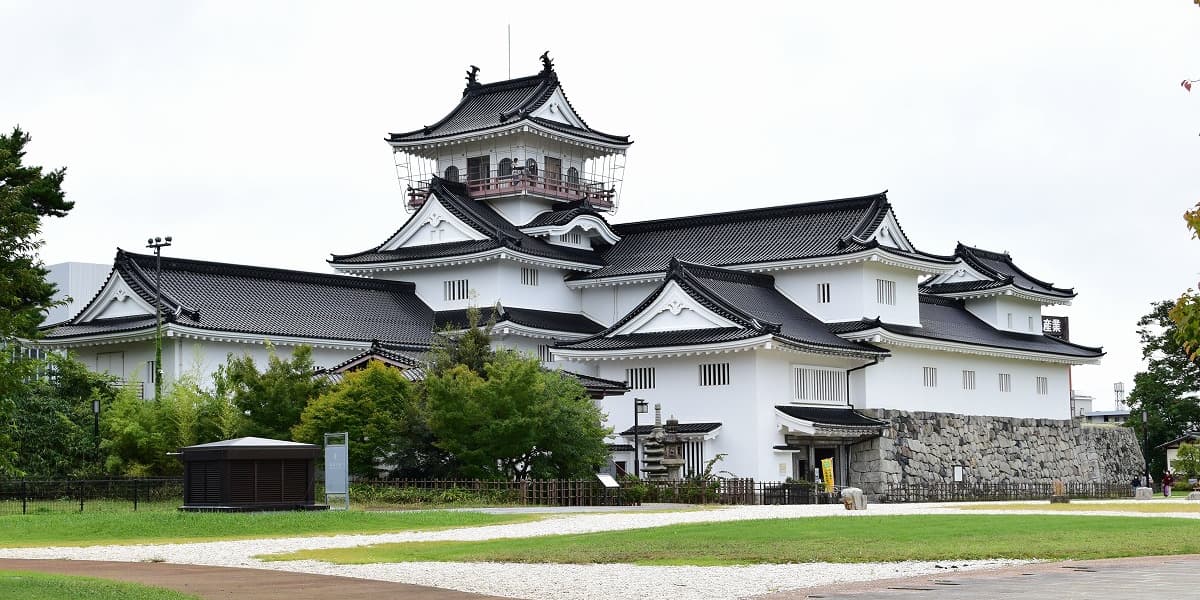 富山県富山市の旅行で訪れた観光名所、兼六園