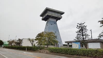 富山県富山市の旅行で訪れた観光名所、富山港展望台