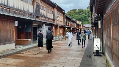 石川県金沢市の旅行で訪れた観光名所、ひがし茶屋街