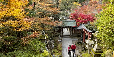 石川県小松市の旅行で訪れた観光名所、十二ヶ滝