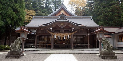 石川県白山市の旅行で訪れた観光名所、白山比咩神社