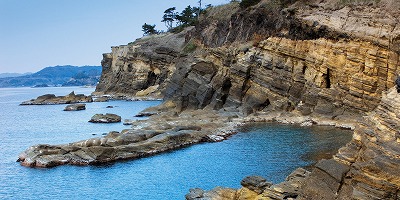 石川県羽咋郡の旅行で訪れた観光名所、ヤセの断崖