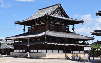 奈良県生駒郡の旅行で訪れた観光名所、法隆寺