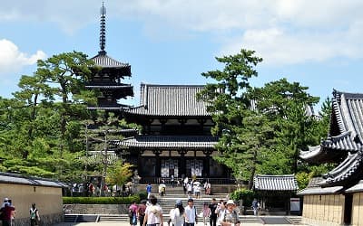 奈良県生駒郡の旅行で訪れた観光名所、法隆寺