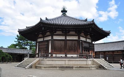 奈良県生駒郡の旅行で訪れた観光名所、法隆寺