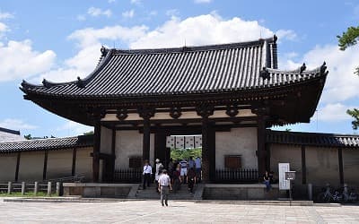 奈良県生駒郡の旅行で訪れた観光名所、法隆寺