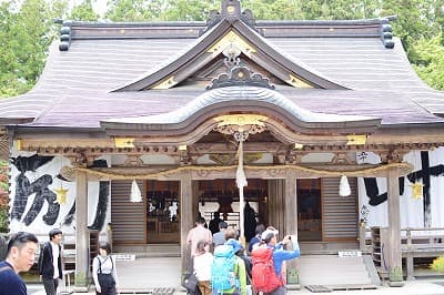 和歌山県田辺市の旅行で訪れた観光名所、熊野本宮大社拝殿