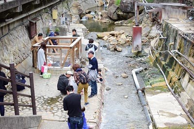 和歌山県田辺市の旅行で訪れた観光名所、湯の峰温泉湯筒