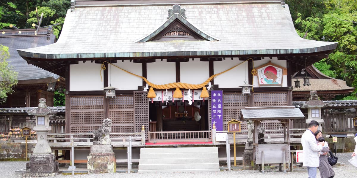 和歌山県田辺市の旅行で訪れた観光名所、闘鶏神社